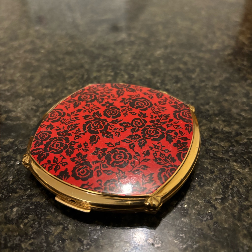 Rare Vintage Stratton Compact